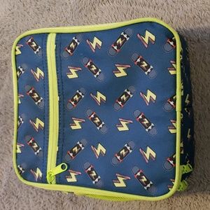Staples ConditionBoys School Lunch Bag, Skateboards (54962)
